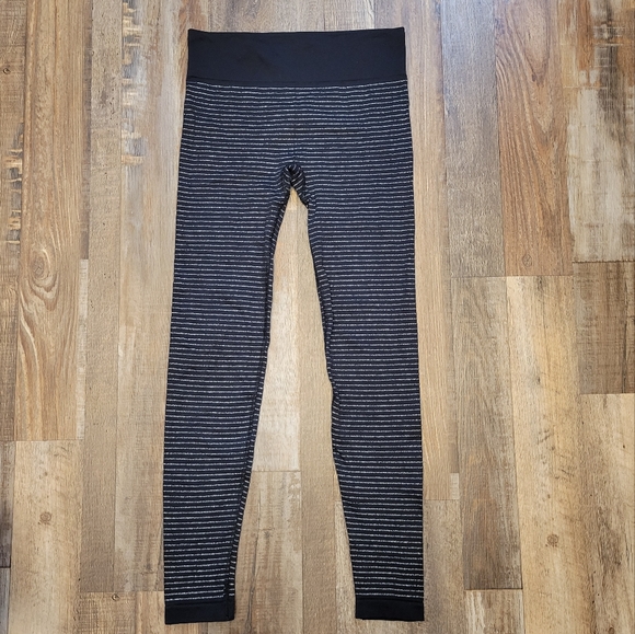Athleta Pants - Athleta Shimmer Striped Seamless Tights